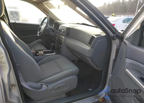 2006 Jeep Grand Cherokee Laredo z USA, uszkodzony, nr VIN 1J4GR48K56C232810